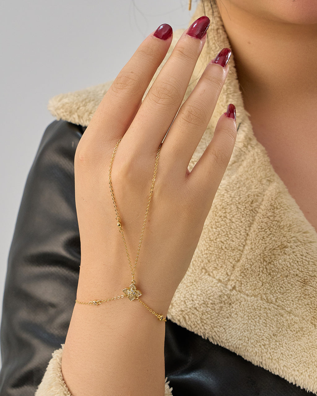 New Hand Chain