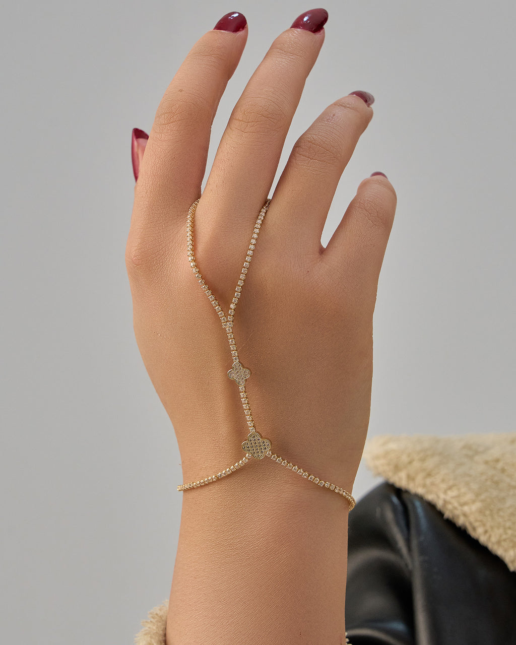 New Hand Chain